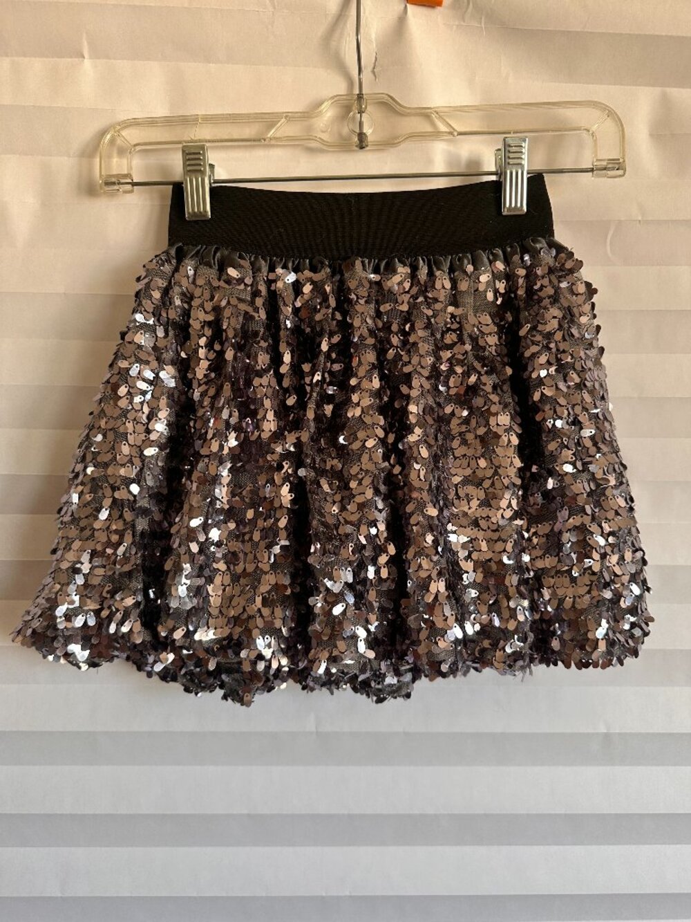 Children’s Place Girls Size 5 Silver Sequin Sparkle Bubble Skirt
